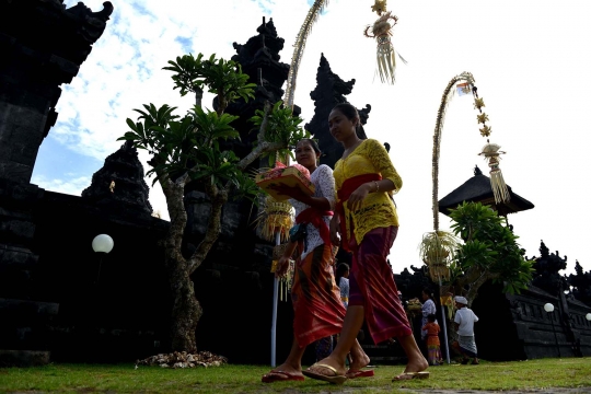 Semarak perayaan Galungan di Bali