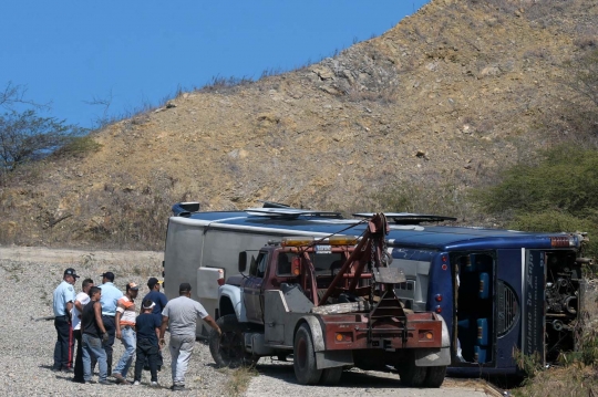 Usai Copa Libertadores, bus rombongan tim Huracan terguling