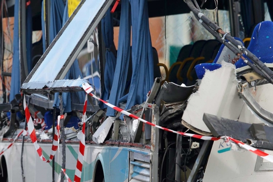 6 Pelajar tewas dalam kecelakaan bus sekolah