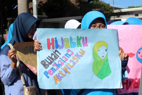 Aksi puluhan hijaber di Malang tolak perayaan Valentine
