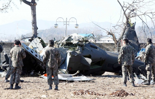 Helikopter militer jatuh tewaskan 3 tentara dan 1 kritis