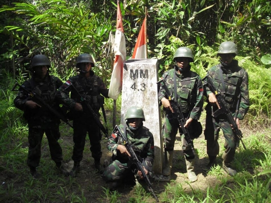 Patroli perbatasan, ini rintangan berat yang dilalui TNI di Papua