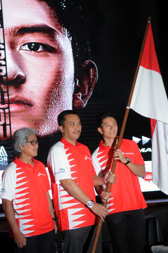 Resmi membalap di F1, Rio Haryanto kibarkan bendera Merah Putih