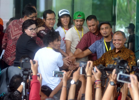 Aksi Slank gelar konser mini di Gedung KPK