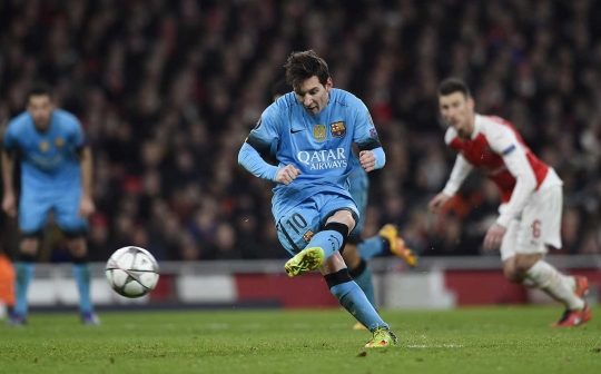 Dua gol Messi permalukan Arsenal di Emirates Stadium