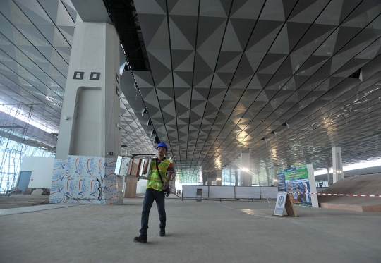 Melihat perkembangan terakhir Terminal 3 Bandara Soekarno-Hatta