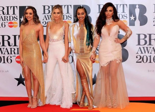 Yang cantik dan seksi di BRIT Awards 2016