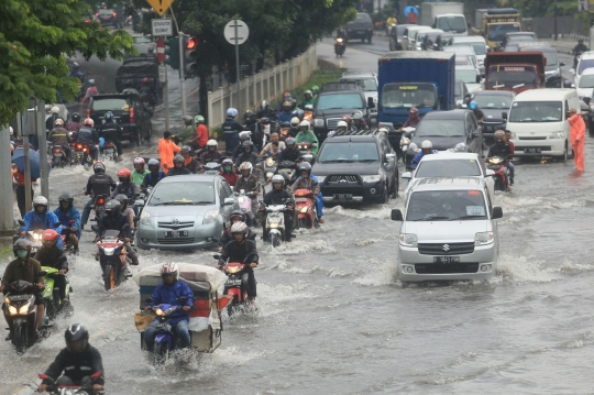 Diguyur hujan semalaman, kawasan Green Garden banjir