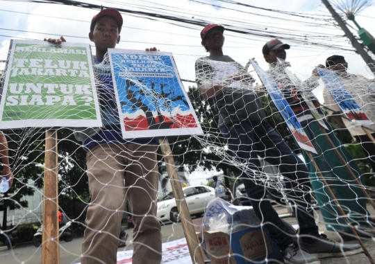 Nelayan Muara Angke demo tolak reklamasi Teluk Jakarta