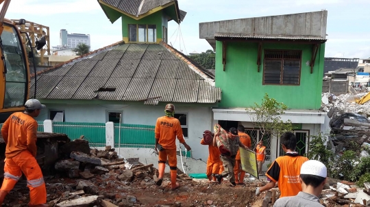 Tiga ekskavator ratakan masjid di Kalijodo