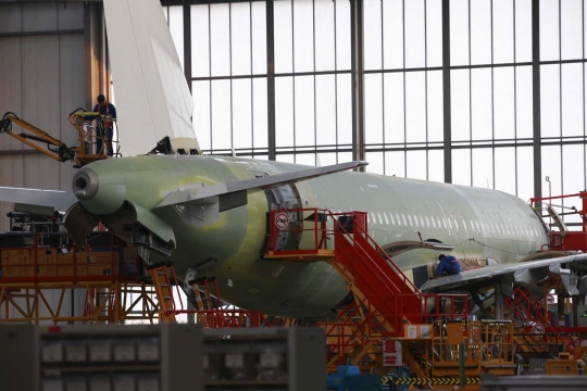 Intip perakitan Airbus A320 Family di China