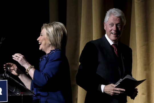 Aksi hot Katy Perry meriahkan kampanye capres AS Hillary Clinton