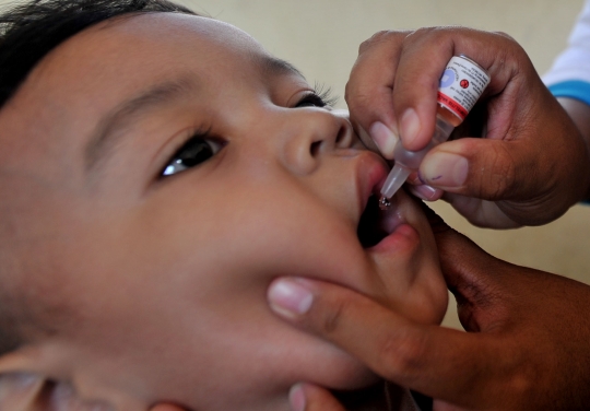 Imunisasi polio digelar serentak di seluruh Indonesia