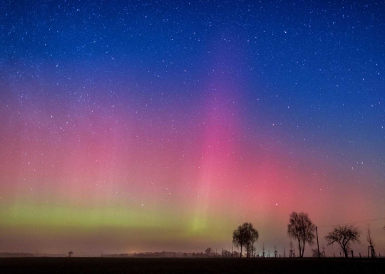 Menyaksikan indahnya aurora borealis di langit Jerman