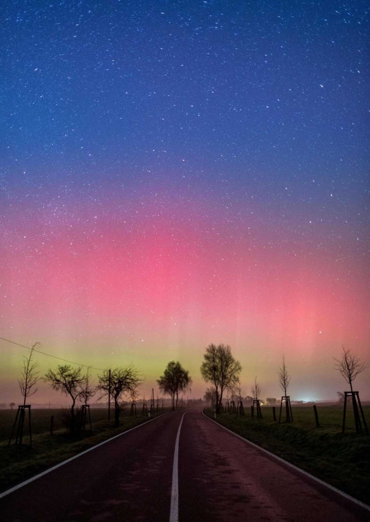 Menyaksikan indahnya aurora borealis di langit Jerman