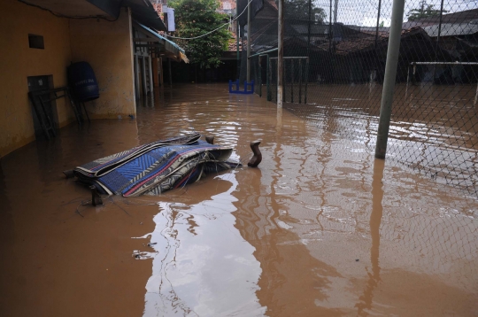 Parahnya banjir kiriman Bogor rendam kawasan Kalibata