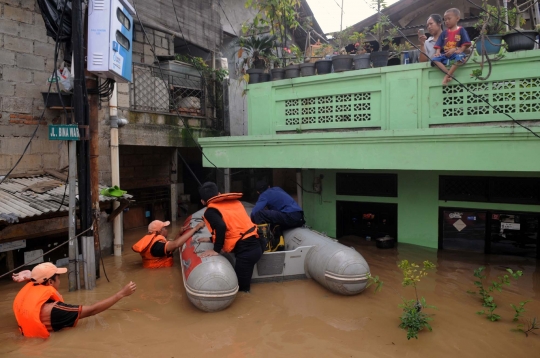 Parahnya banjir kiriman Bogor rendam kawasan Kalibata