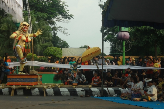 Kemeriahan upacara Tawur Kesanga sambut Nyepi di Kediri