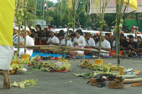 Kemeriahan upacara Tawur Kesanga sambut Nyepi di Kediri