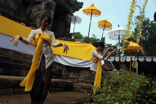 Kekhusyukan umat Hindu di Malang laksanakan Upacara Ngembak Geni