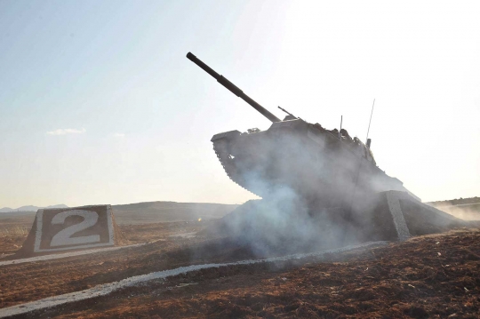 Usai luncurkan roket, Kim Jong-un unjuk kebolehan tank tempur