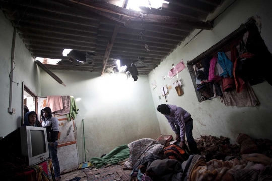 Rudal Israel kembali hantam rumah warga Palestina, 1 bocah tewas