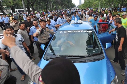 Polisi amankan aksi sweeping para sopir taksi dan bajaj