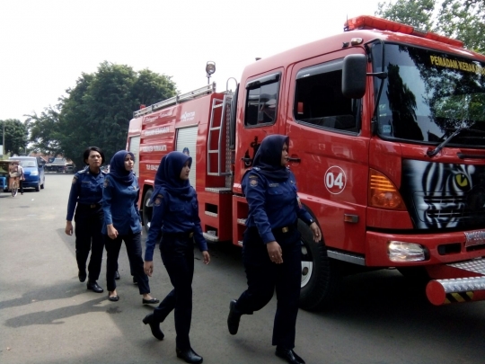 Srikandi Jaya, pasukan pemadam kebakaran cantik dari Purwakarta