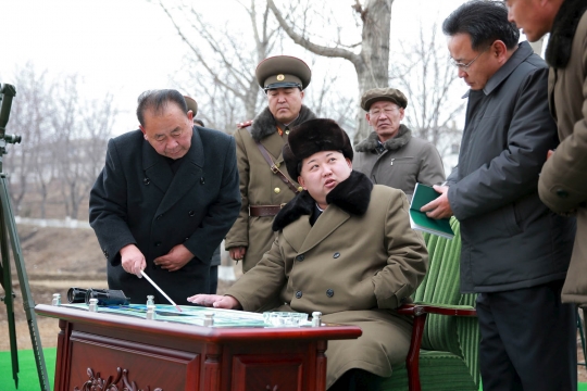 Sibuknya Kim Jong-un jelang uji coba hulu ledak nuklir