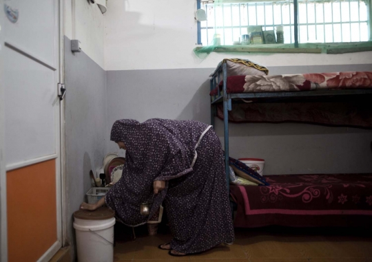 Mengintip kesibukan narapidana di lapas perempuan Jalur Gaza