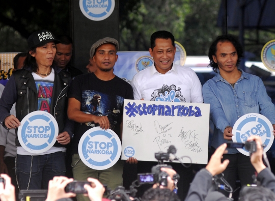 Aksi Slank konser di BNN