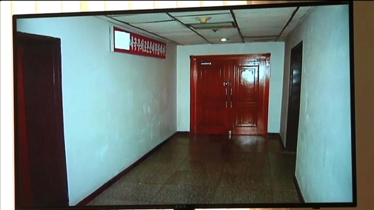 Ini spanduk propaganda Korut yang bikin turis AS dihukum kerja paksa