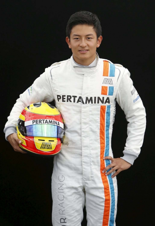 Gaya Rio Haryanto jalani pemotretan jelang seri perdana F1