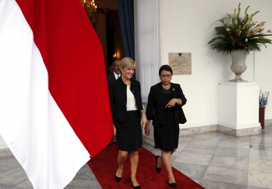 Keakraban Menlu Australia dan Menlu Retno Marsudi