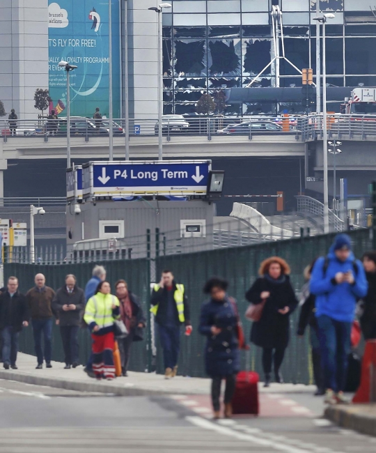 Begini hancurnya bandara dan stasiun di Belgia usai dibom