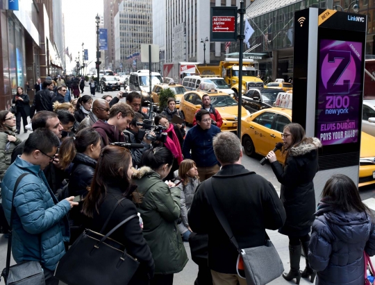 Canggihnya LinkNYC, warnet gratis pinggir jalan buatan New York