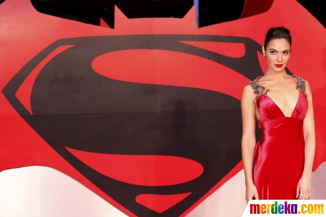 Foto : Cantiknya Gal Gadot si pemeran Wonder Woman 