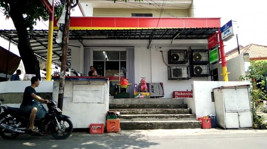 Di sini aktivitas ayah angkat Marshanda sebelum akhirnya ditangkap