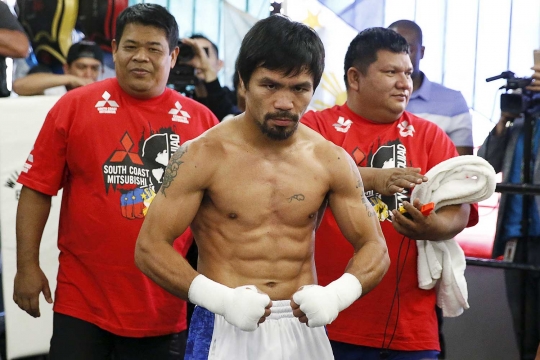 Manny Pacquiao pamer pukulan keras jelang tarung lawan Tim Bradley