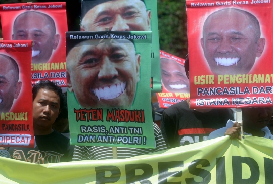 Hina Pancasila, massa minta Jokowi pecat Teten Masduki