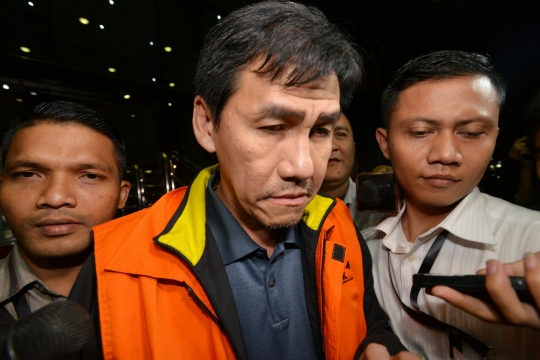 Usai diperiksa KPK, Bos Agung Podomoro Land terus menunduk