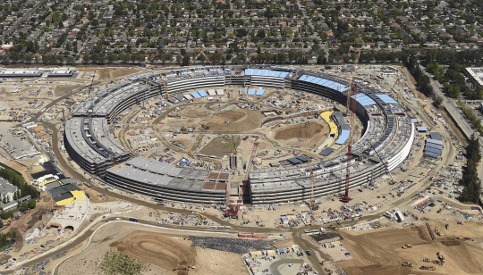 Melihat megahnya pembangunan Apple Campus 2