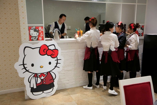 Menengok uniknya restoran ala 'Hello Kitty' pertama di China