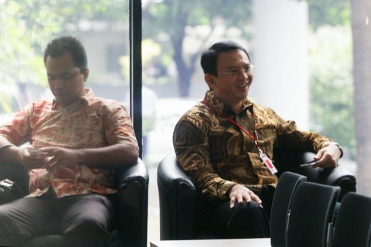 Gaya santai Ahok diperiksa KPK terkait kasus Sumber Waras