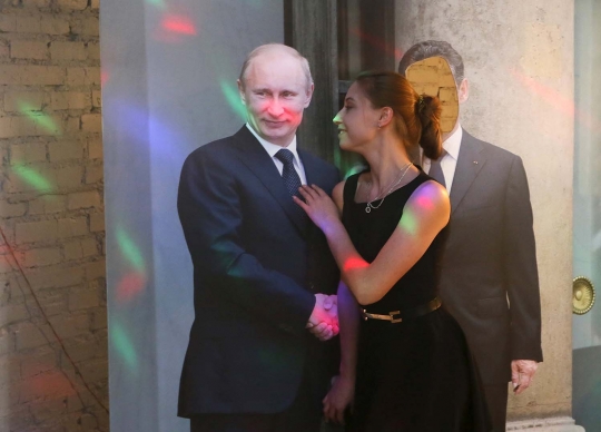 Kafe unik di Rusia ini jadikan wajah Obama gambar tisu toilet
