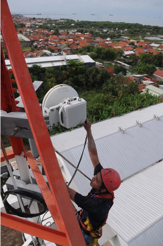 Melihat tugas mendebarkan cara perawatan jaringan menara BTS