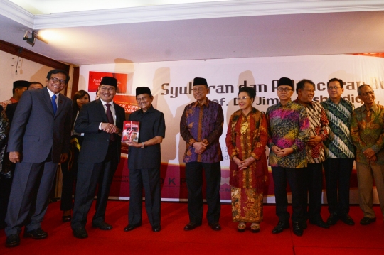 Jimly Assiddiqie luncurkan buku di ulang tahunnya ke-60