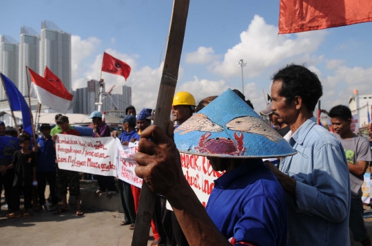 Ribuan nelayan 'segel' Pulau G di Teluk Jakarta