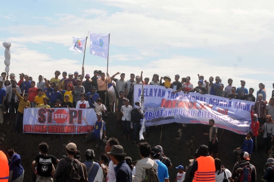 Ribuan nelayan 'segel' Pulau G di Teluk Jakarta