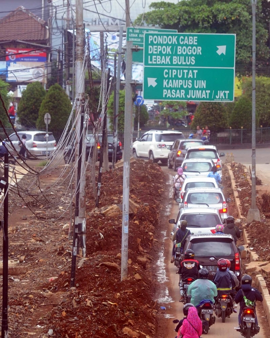 Lambatnya pembangunan jalan di Pamulang